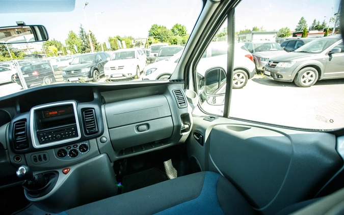 Renault Trafic cena 58900 przebieg: 218000, rok produkcji 2014 z Sandomierz małe 667